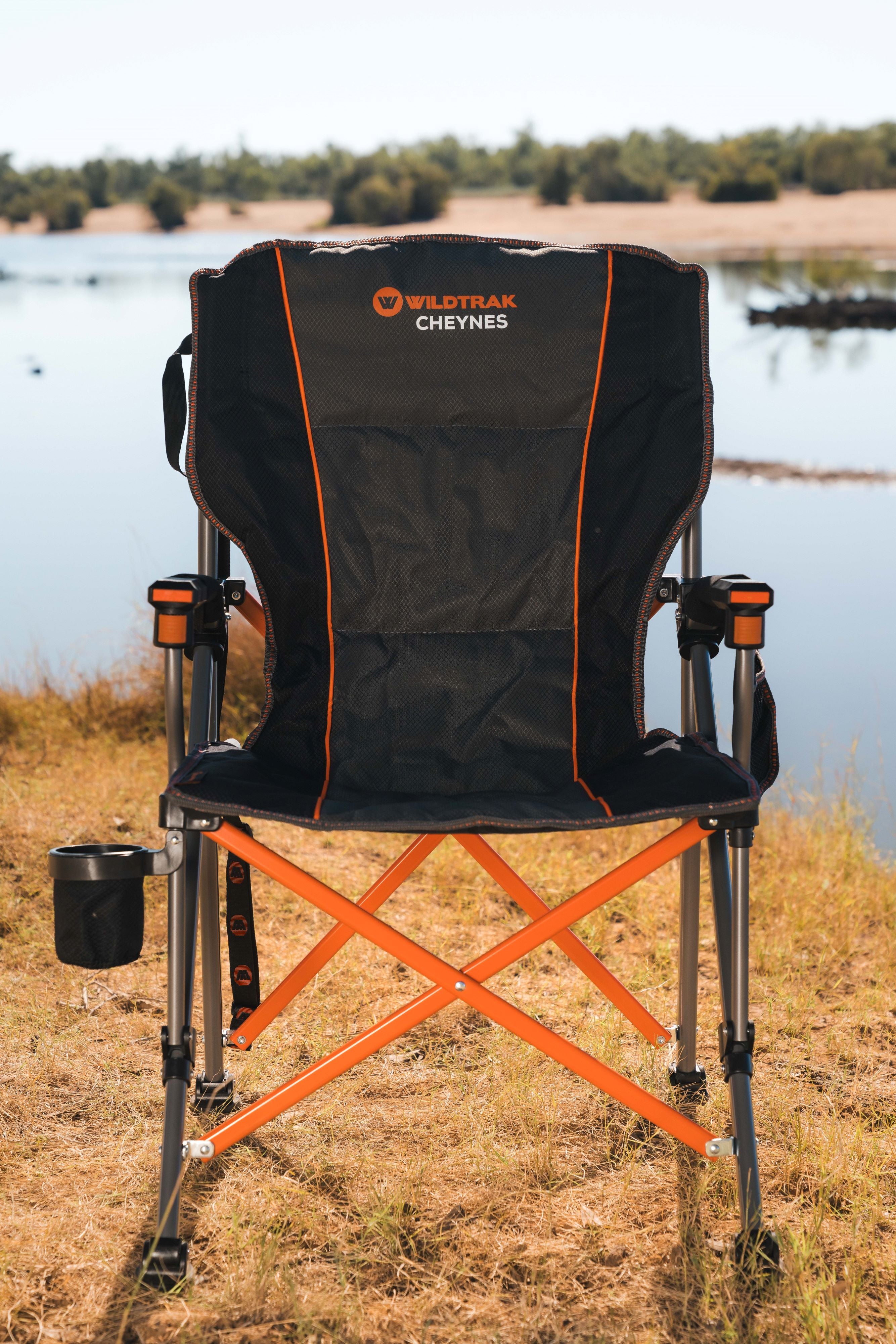 WILDTRAK™ Cheynes Deluxe Solid Arm Chair with High Back, Fully Cushioned, Wine Glass Holders, Drink Holder, Media Pocket, Self-Levelling Feet for Camping & Events, Zipped Storage Pocket for Carry Bag with Shoulder Strap