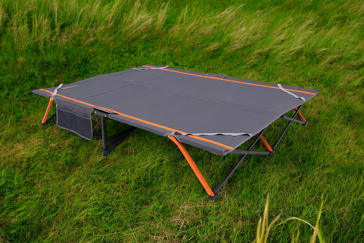 Wildtrak™ Queen Easy Up Stretcher Bed 200x144x42cm