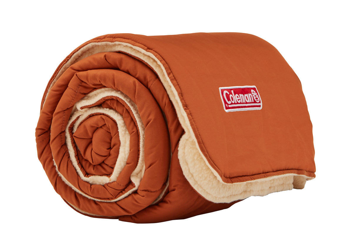 Coleman™ Plush Fleece Blanket, Quilt Construction, 180T Brushed Polyester Shell, Coletherm™ Hollow Polyester Filling,Temp Rating: 0°C, 152 x 66 cm