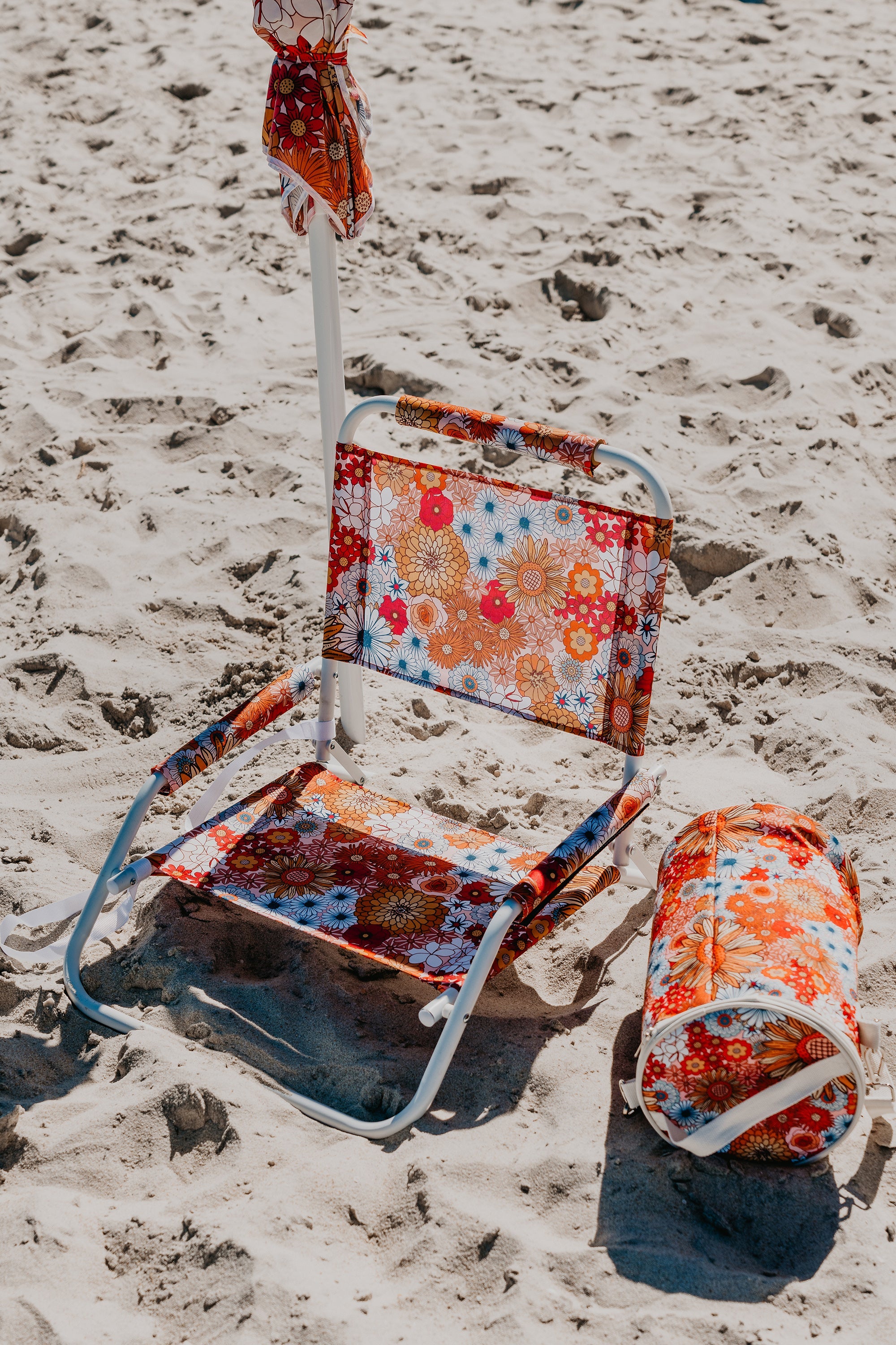 Good Vibes™ Foldable Beach Chair with Carry Strap, Lightweight & Portable, High Back, Powder Coated Frame - Retro Summer